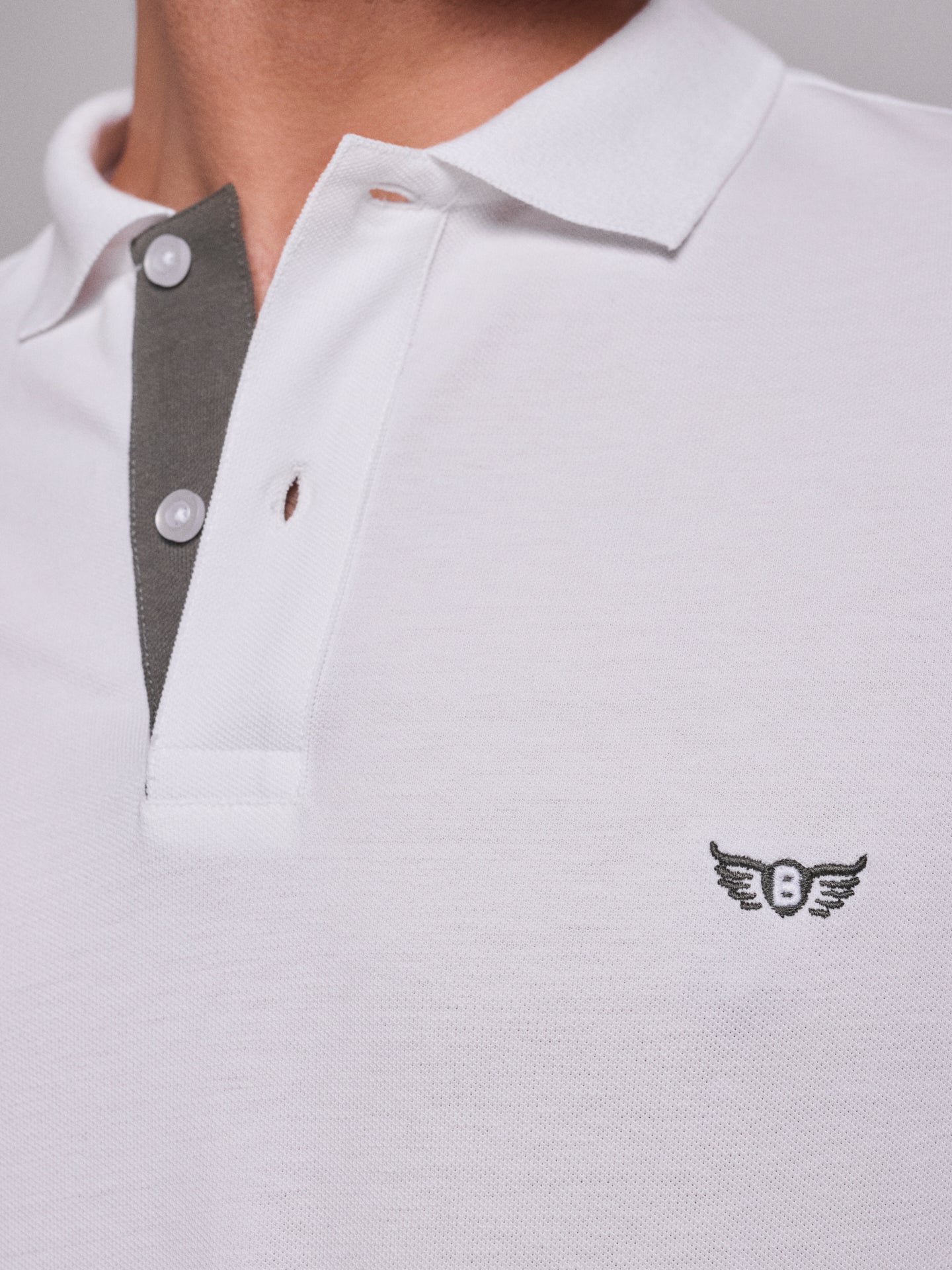POLO BLANCO MANGA CORTA REGULAR FIT MR. AZUL