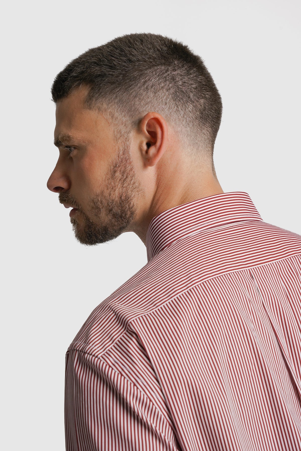 CAMISA ALGODÃO REGULAR FIT VERMELHA ÀS RISCAS MR. BLUE