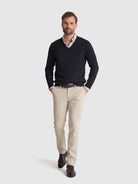 JERSEY DE LANA AZUL CON CODERAS MR REGULAR FIT. AZUL