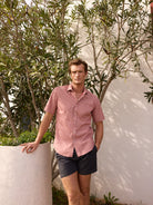 Camisa de corte estándar de lino rosa de Mr. Blue