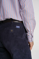 CALÇAS ALGODÃO CLASSIC FIT AZUIS LISAS MR. BLUE