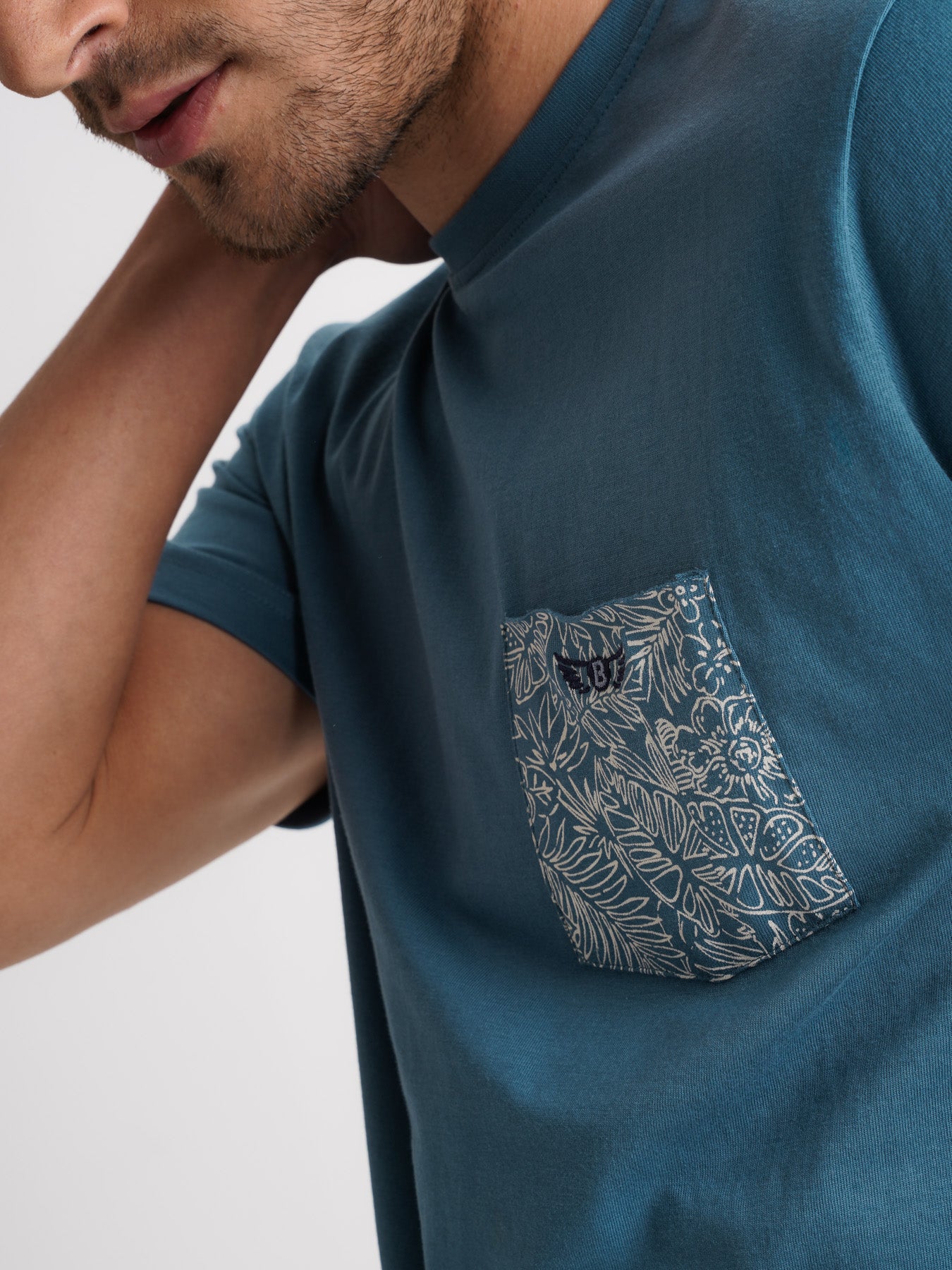 T-Shirt 100% Algodão Azul Mr. Blue