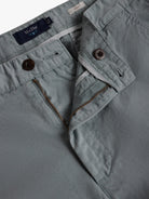Chinos verdes de sarga de corte slim de Mr. Blue