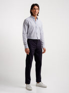 Chinos de sarga de corte estándar de Mr. Blue