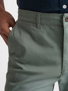Pantalones cortos verdes de corte regular Mr. Blue