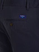 Chinos de sarga de corte estándar de Mr. Blue